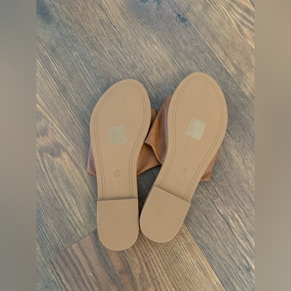 Grace & Lace Slide Sandals Size 7 - Picture 2 of 3